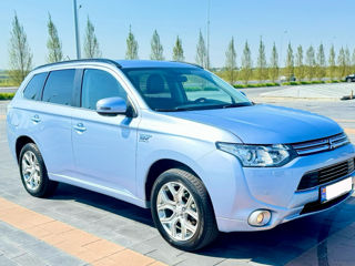 Mitsubishi Outlander foto 4