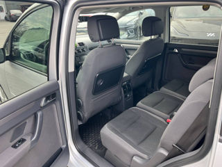 Volkswagen Touran foto 16