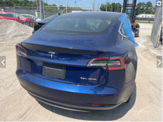 Tesla Model 3 foto 2