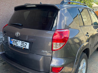 Toyota Rav 4 foto 2