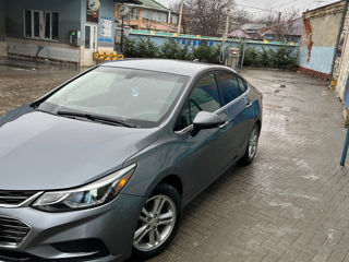 Chevrolet Cruze foto 2