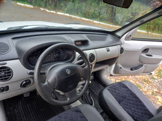 Renault Kangoo foto 8