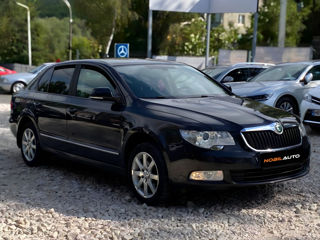 Skoda Superb foto 2