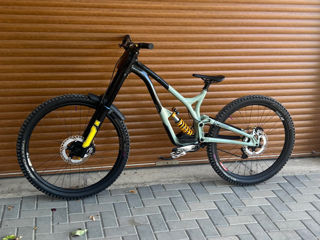 Commencal supreme v4 ohlins edition