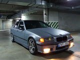 BMW 3 Series foto 2