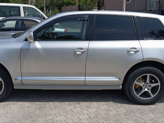 Volkswagen Touareg foto 2