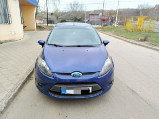 Ford Fiesta 5D foto 2