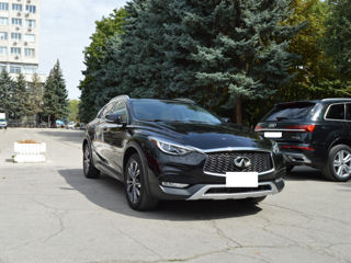 Infiniti QX30 foto 2