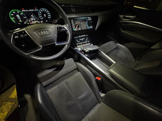 Audi E-tron Sportback foto 10