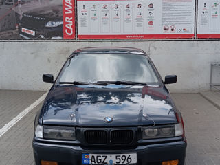 BMW 3 Series foto 2