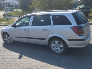 Opel Astra foto 2