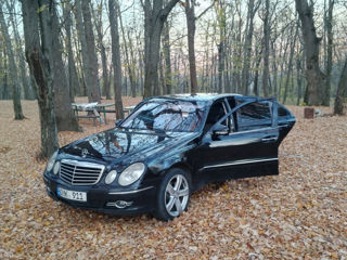 Mercedes E-Class foto 4