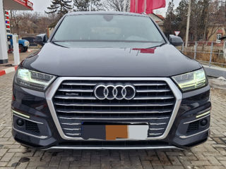 Audi Q7 e-tron