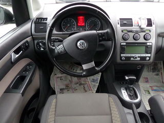 Volkswagen Touran foto 5