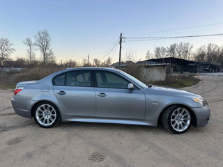 BMW 5 Series foto 3