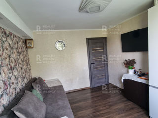 Apartament cu 2 camere, 46 m², Buiucani, Chișinău foto 2