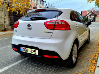 KIA Rio foto 4