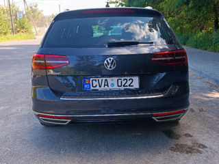 Volkswagen Passat foto 2