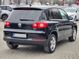 Volkswagen Tiguan foto 3