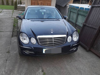 Mercedes E-Class foto 2