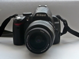 Nikon D3000 foto 1