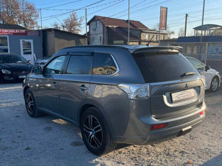 Mitsubishi Outlander foto 4