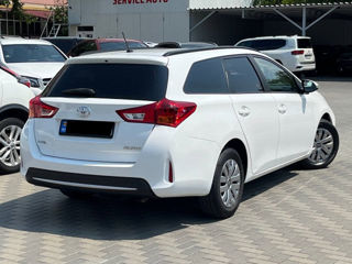 Toyota Auris foto 3