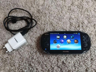 PS Vita- прошитый + 16GB с играми foto 2