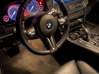 BMW 5 Series foto 8