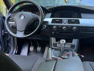 BMW 5 Series foto 4