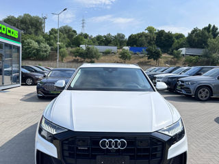 Audi Q8 foto 2