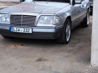 Mercedes Series (W124) foto 4