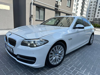 BMW 5 Series foto 9