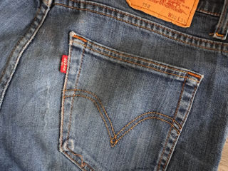 Джинсы Levis foto 3