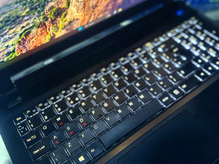 Gaming laptop  perfect for work and games foto 2