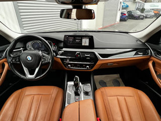 BMW 5 Series foto 7