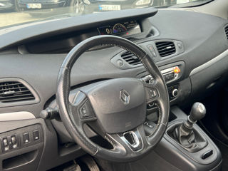 Renault Scenic foto 11