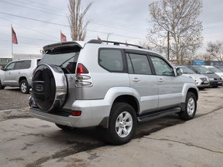 Toyota Land Cruiser Prado foto 4