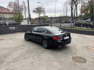 Skoda Superb foto 4