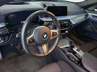 BMW 5 Series foto 8