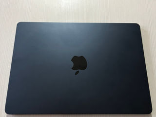 Продам MacBook Air M2 13.6