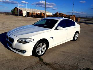 BMW 5 Series foto 1