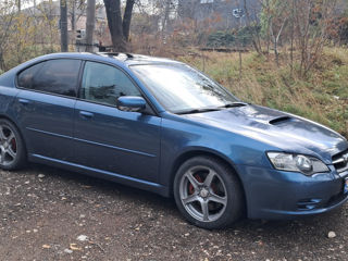 Subaru Legacy foto 2