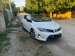 Toyota Auris foto 1