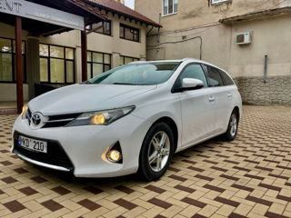 Toyota Auris foto 2