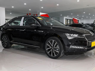 Skoda Superb foto 2