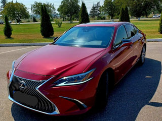 Lexus ES Series