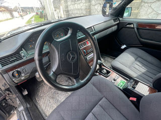 Mercedes E-Class foto 5