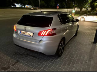 Peugeot 308 foto 8