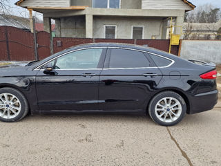 Ford Fusion foto 8